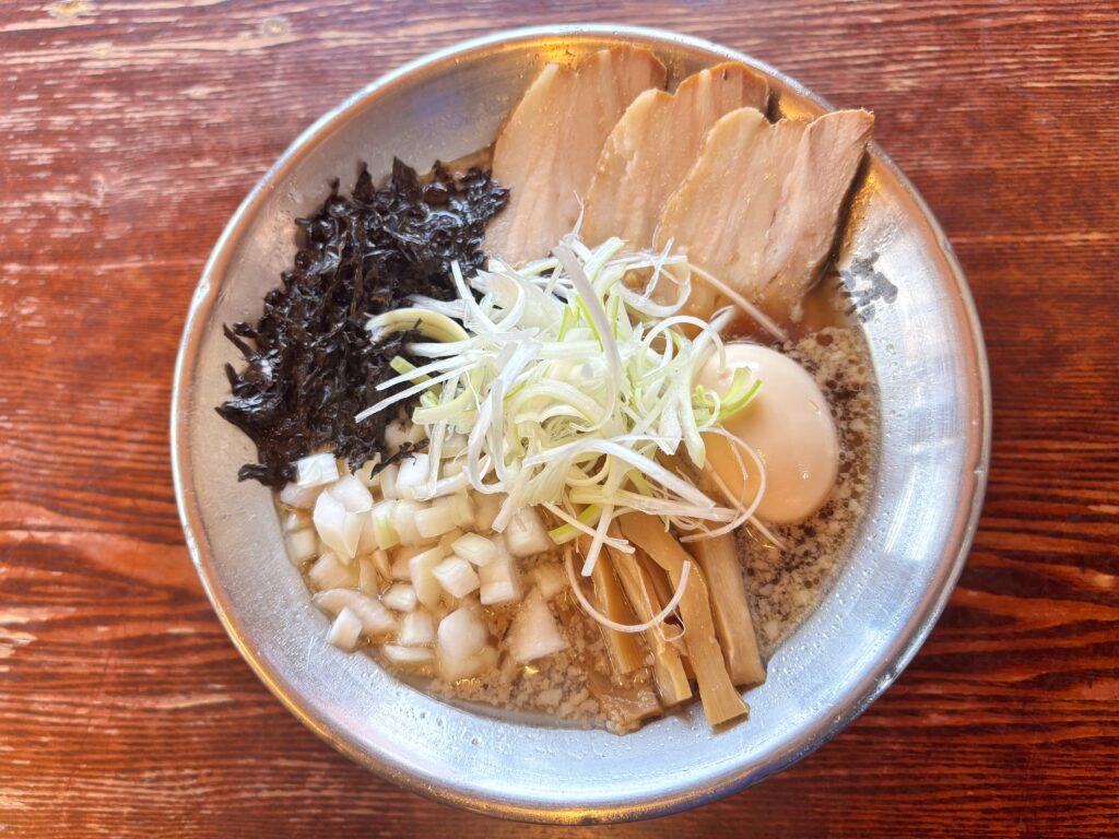 一番人気の全部乗せラーメン