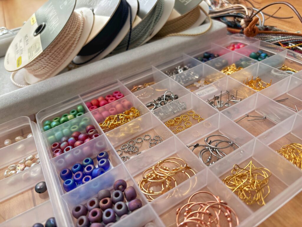 nenekoko glass jewelry